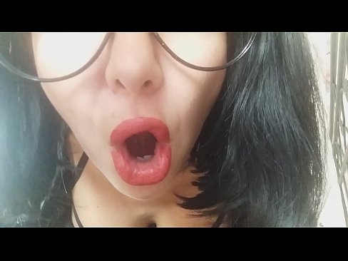 ❤️ Honey, hooyadaa anoo ah hooyadaa kuma ogolaan doonto inaad iskuul aado maanta... aad baan kuugu baahanahay... ❤️❌  anaga ❤